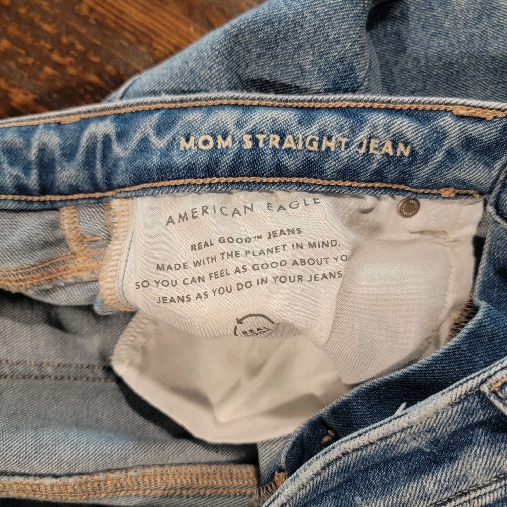 American Eagle Stretch Mom Straight Jean Blue Wash Denim Distressed Size 14R - Picture 5 of 9
